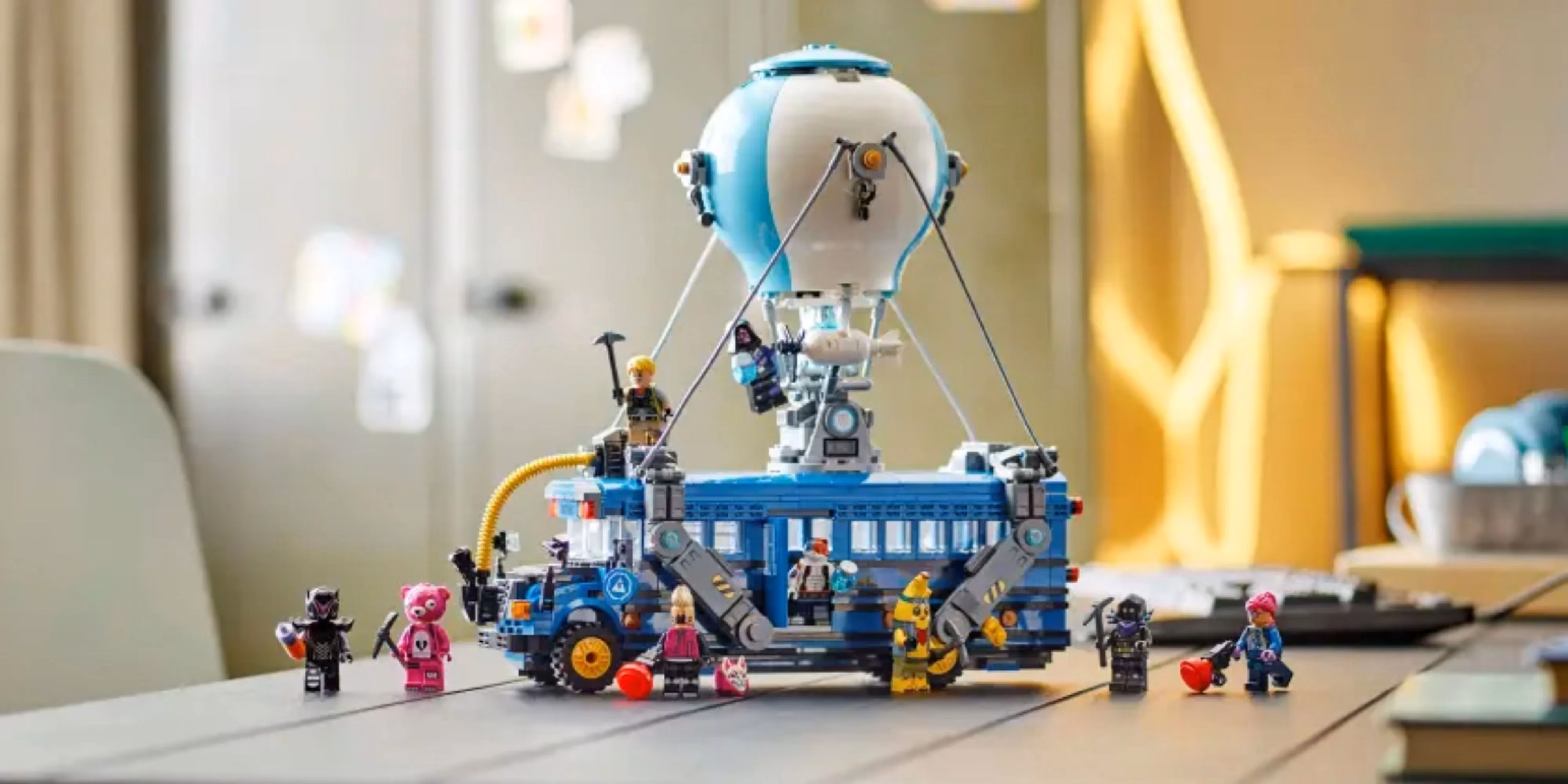fortnite-s-first-physical-lego-sets-bring-battle-bus-and-peely-to-life-image-0